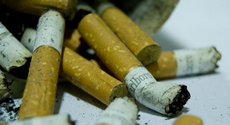 Health News: Can't Quit? Smoking Less Will Also Improve Your Health