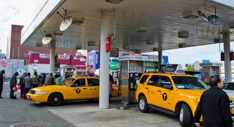 Technology News: How Israeli App Waze Helped Manage Gas Shortage After Hurricane Sandy