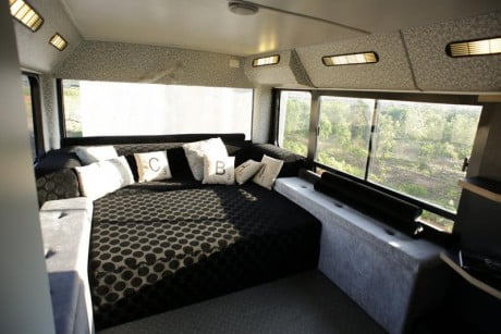 2 e1370866903353 Israeli Public Bus Transformed Into Luxury Home