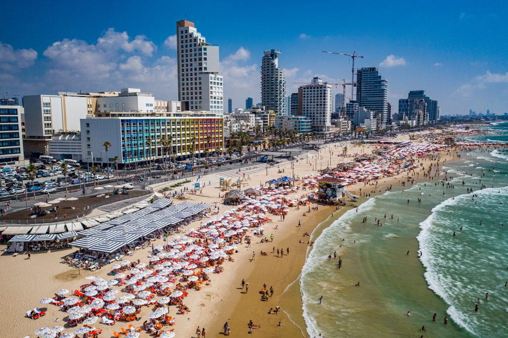 Tel Aviv beach. Courtesy of Tel Aviv Yafo Municipality, Barak Brinker