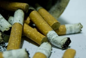 Health News: Can't Quit? Smoking Less Will Also Improve Your Health