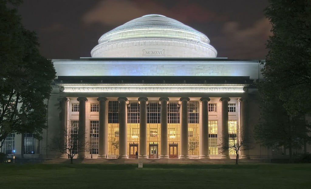 MIT Dome via Wikicommons/ Thermos