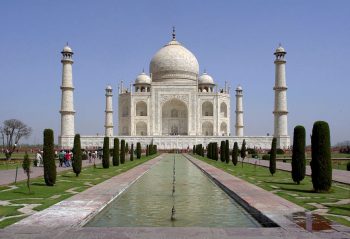 Taj Mahal via Wikicommons