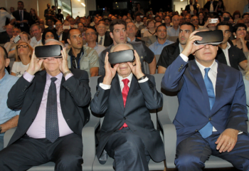 Rivlin, Peres, Netanyahu using Virtual Reality. Courtesy of the Peres Center for Peace