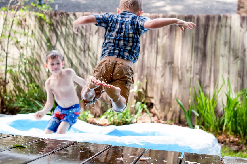 kids at pool splashing. Photo by Brandon Morgan/Unsplash