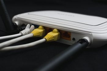 wireless router modem - pixabay