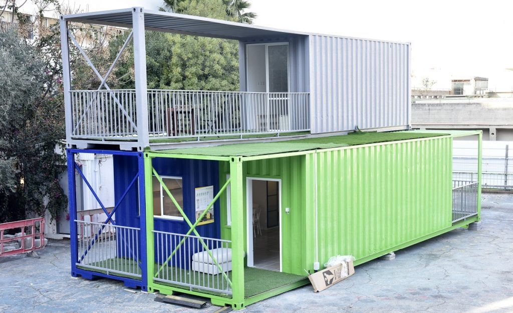 The residential containers that were erected in the Technion yard. On the lower floor is a prototype of a two-room apartment, and on the top floor is a one-room apartment. Photo via Sharon Tzur