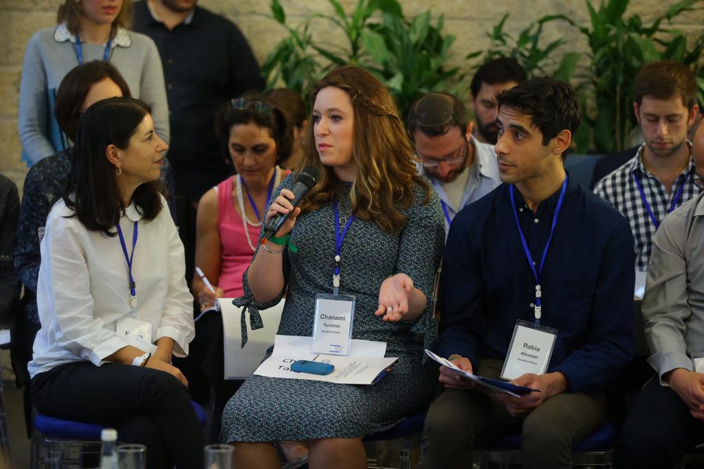 Excellenteam participants Chanami Tarshish and Rabia Abuaqel. Photo by Yanai-Rubaja