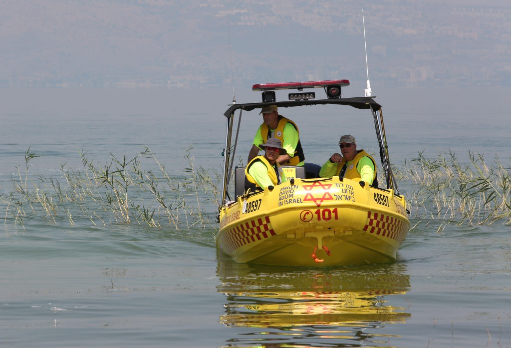 The Magen David Adom 'Sea-Bulance' sea ambulance in the Sea of Galilee, July 2019. Photo via MDA