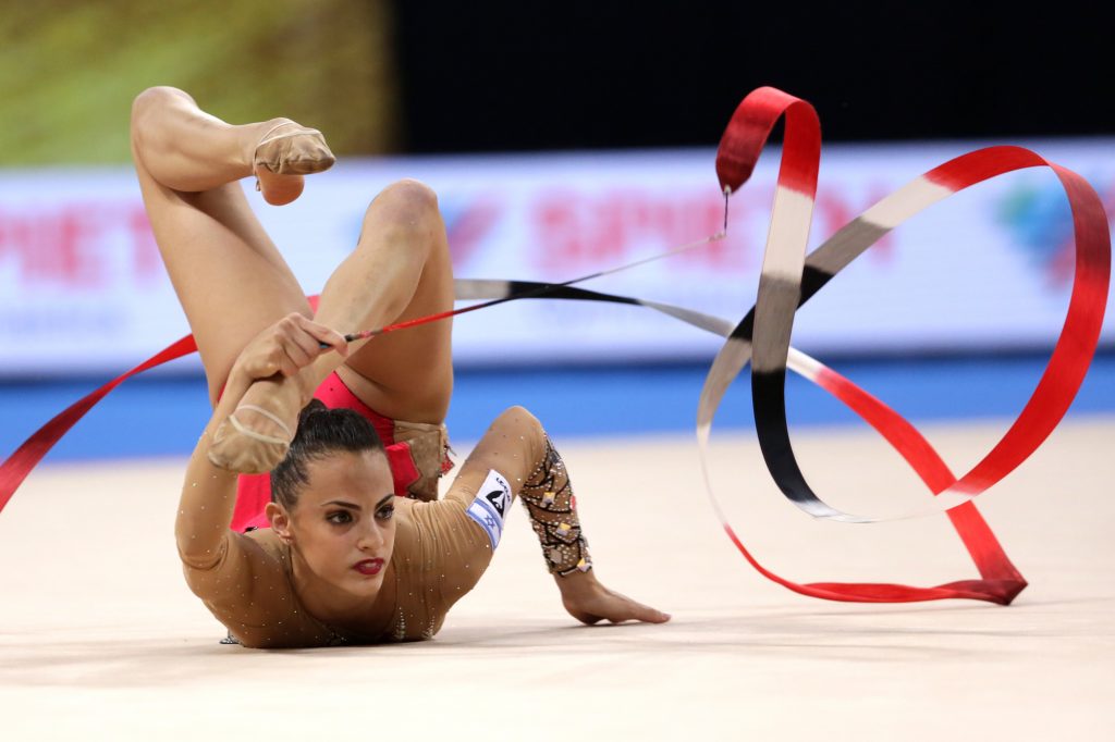 Olympics: Rhythmic Gymnast Linoy Ashram wins gold medal for Israel - The  Jerusalem Post