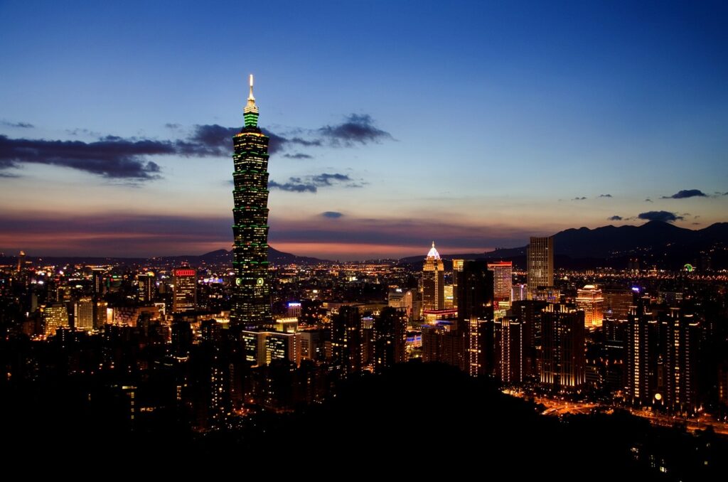 The Taipei skyline. Image by shutterbean from Pixabay 