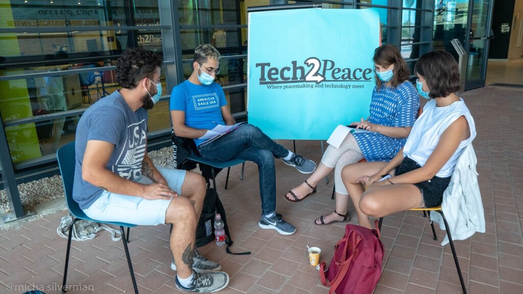Israelis and Palestinians participate in a Tech2Peace session in Yerucham, August 2020. Photo: Micha Silverman- Tech2Peace