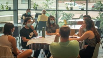 Israelis and Palestinians participate in a Tech2Peace session in Yerucham, August 2020. Photo: Micha Silverman- Tech2Peace