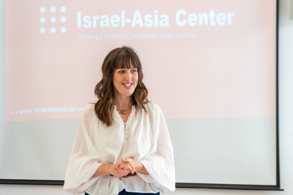 Israel-Asia Center founder and executive director, Rebecca Zeffert, speaks at the 2019-20 Israel-Asia Leaders Fellowship orientation in October, 2019. Photo: Shimon Gal/Israel-Asia Center 
