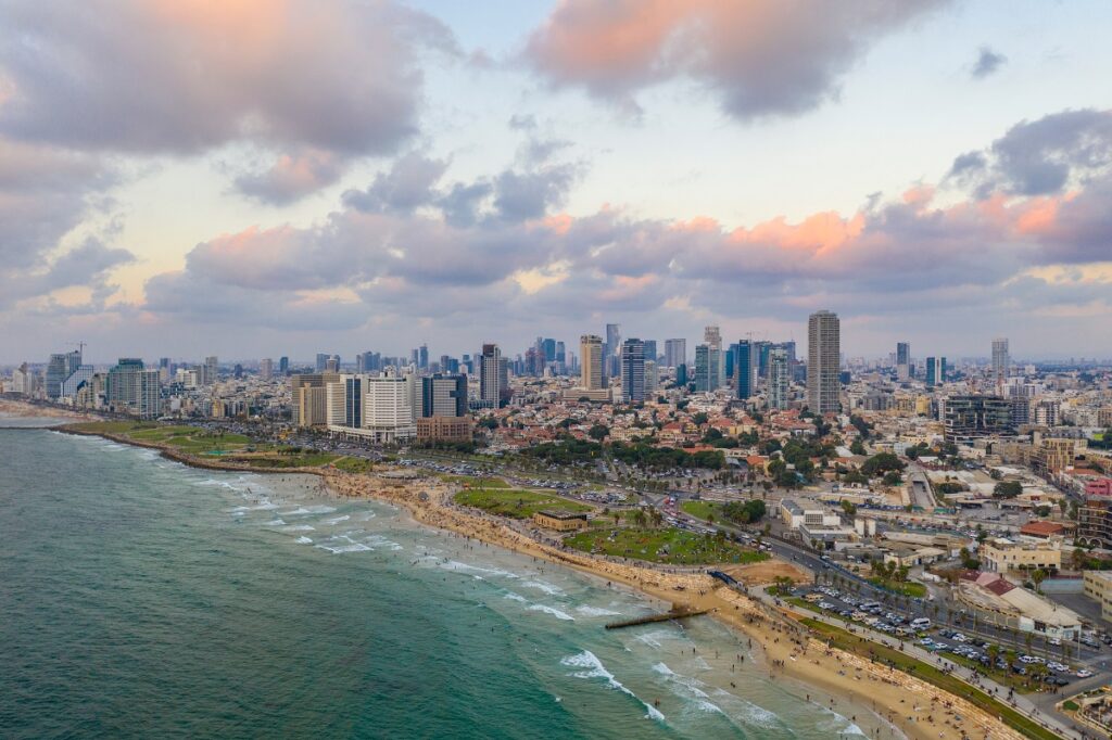Tel Aviv skyline 