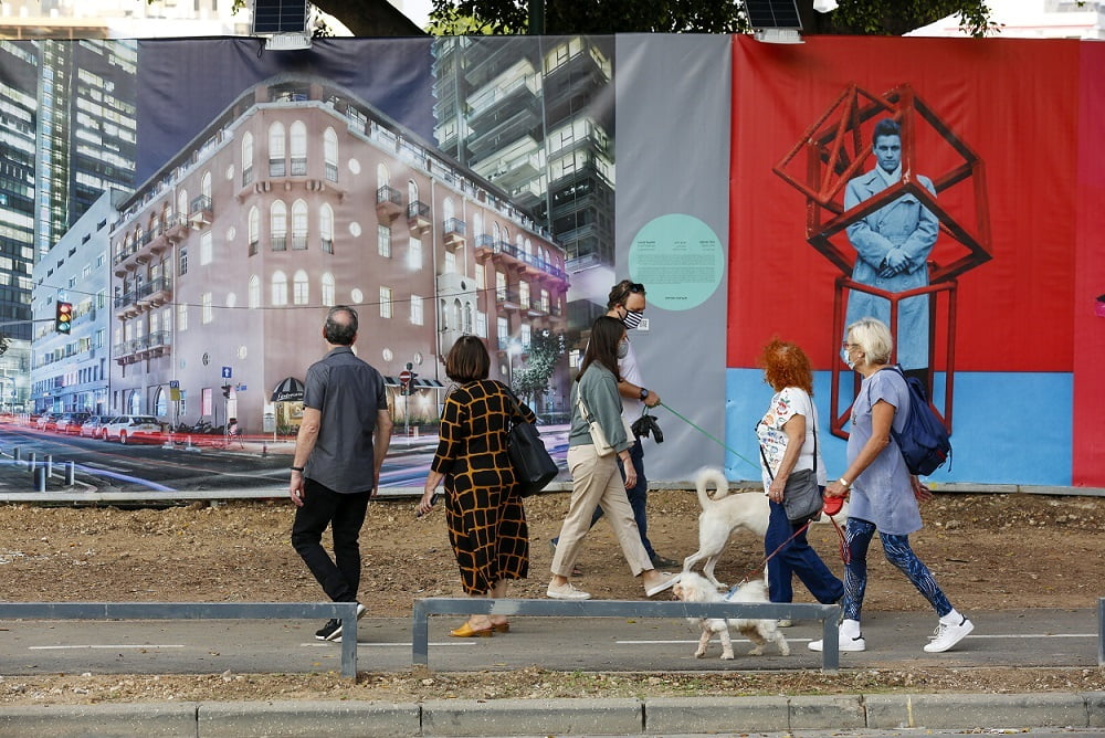 Tel Aviv cultural photo exhibit