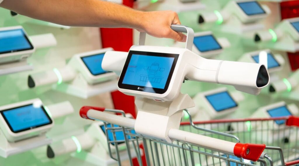 Shopping carts with Shopic tech. Photo: Shopic