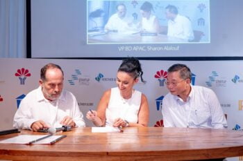 A signing ceremony hosted by i2i on July 27. From left: Rani Shifron, CEO of Healthier Globeb, Sharon Alalouf, VP business development APAC, Cellwize, and Stanley Tzu-An TSENG, Director Taipei Economic and Cultural office in Israel. Photo: Nati Levi
