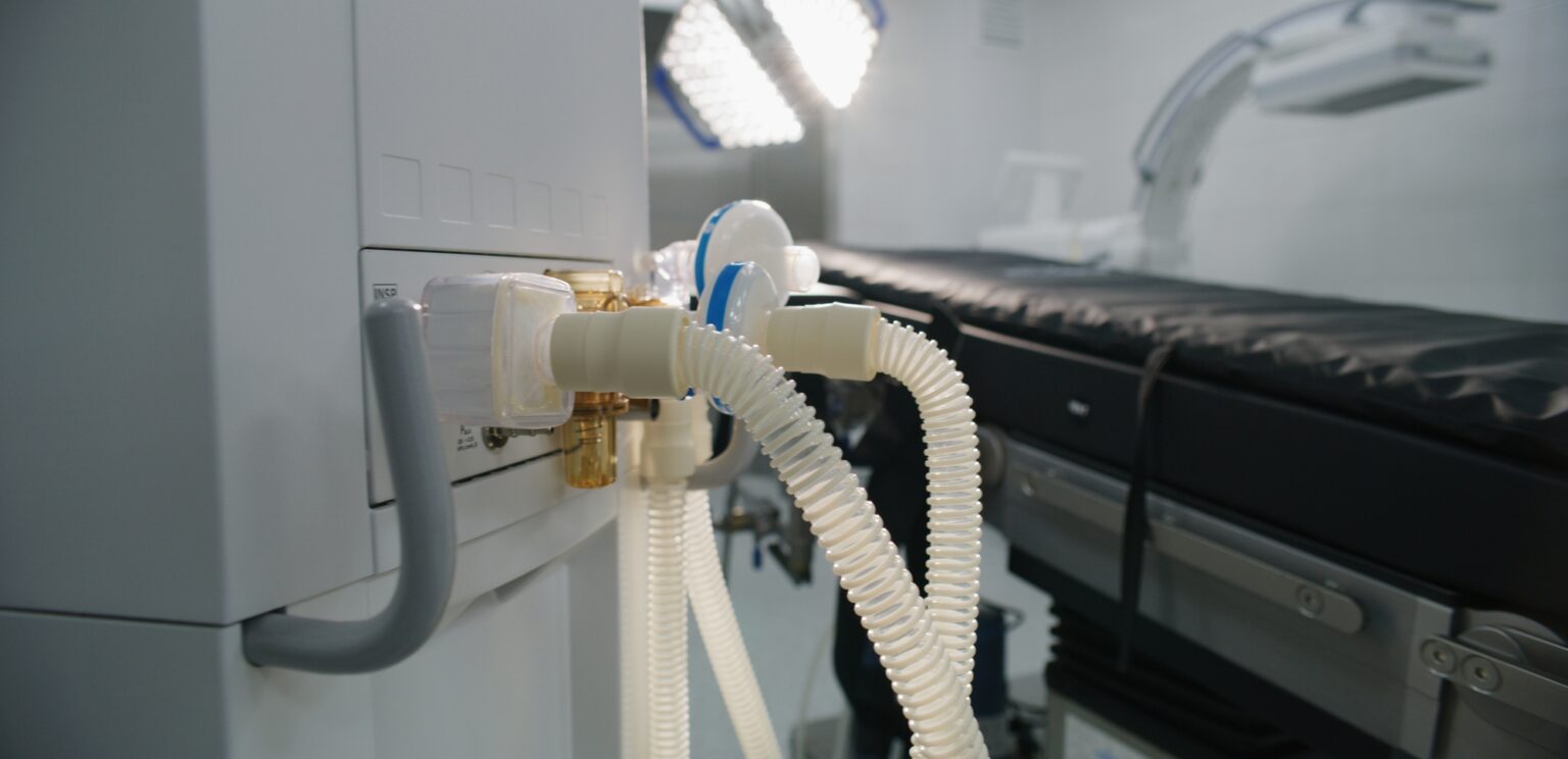 Startup Monitors Patients On Life Support Without Invasive Steps